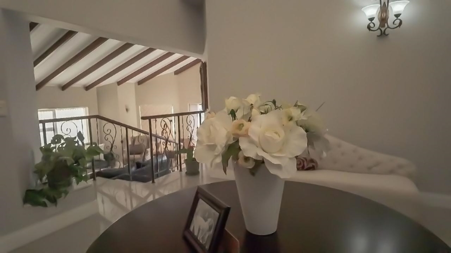 4 Bedroom Property for Sale in Linkside Western Cape
